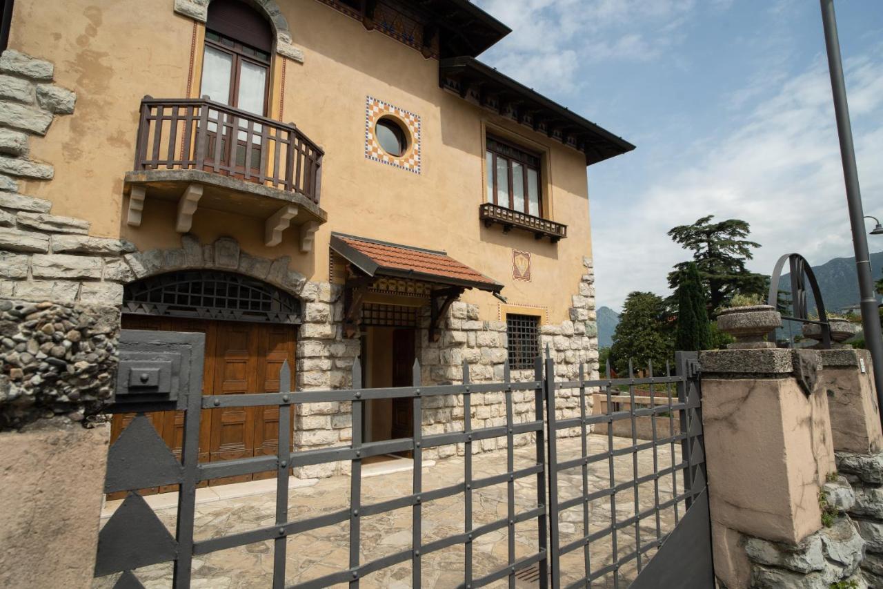 Villa Cecilia - Pieds Dans L'Eau سولتسانو المظهر الخارجي الصورة