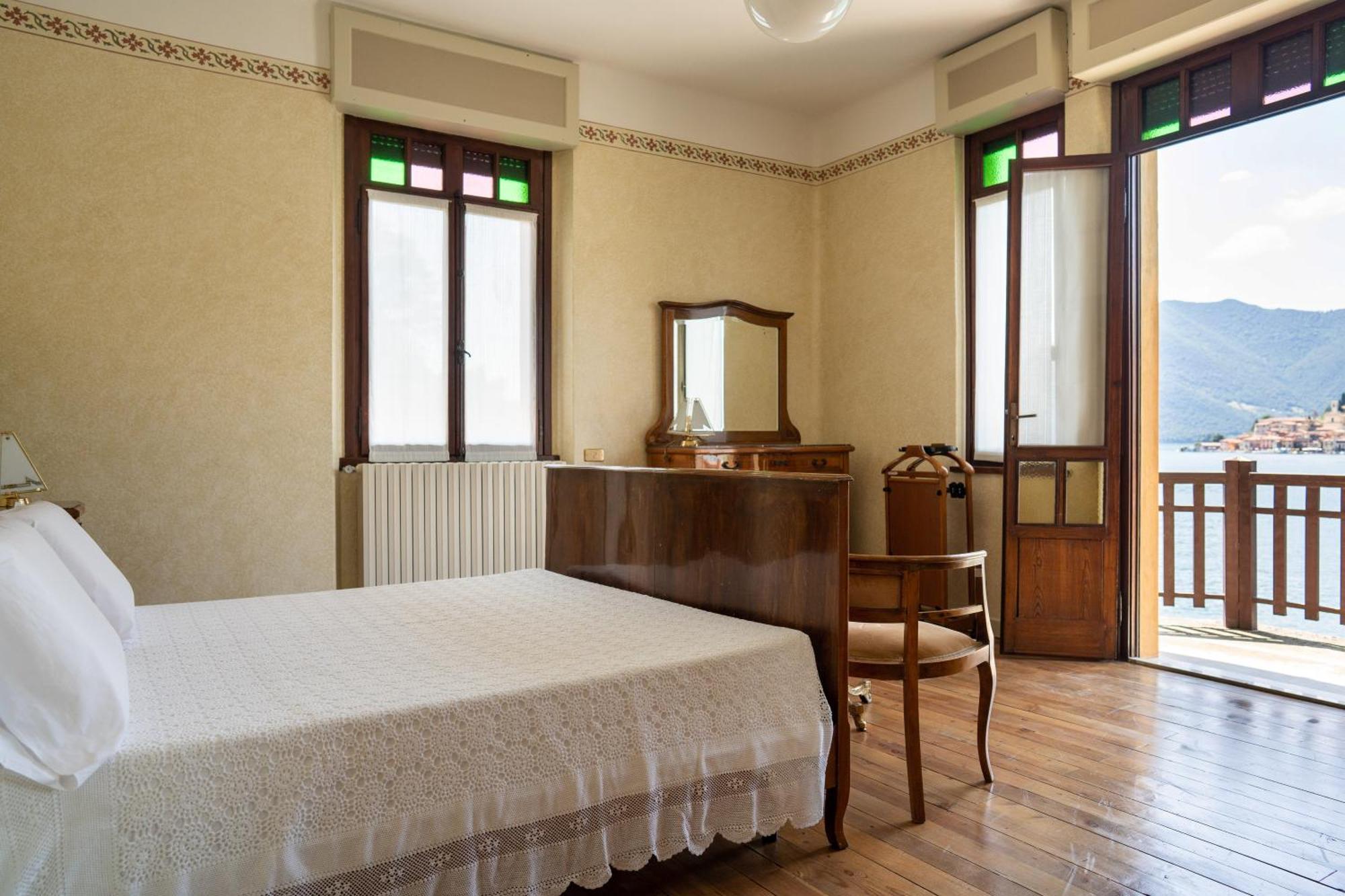 Villa Cecilia - Pieds Dans L'Eau سولتسانو المظهر الخارجي الصورة
